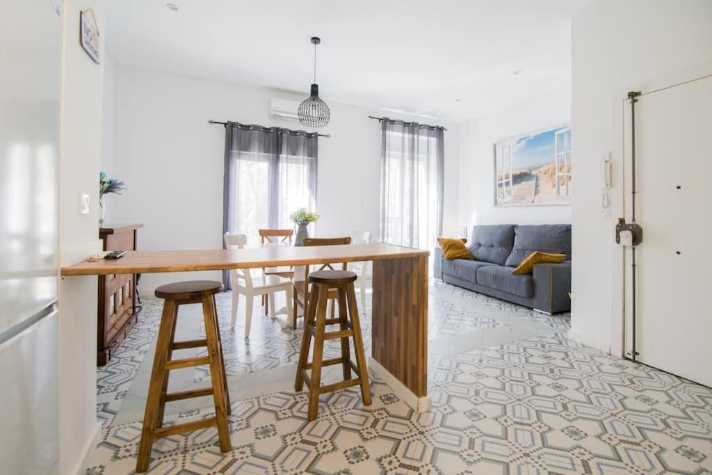 Cozy Flat In City Center Feel The Vibe Selfcheckin Valencia Exteriör bild