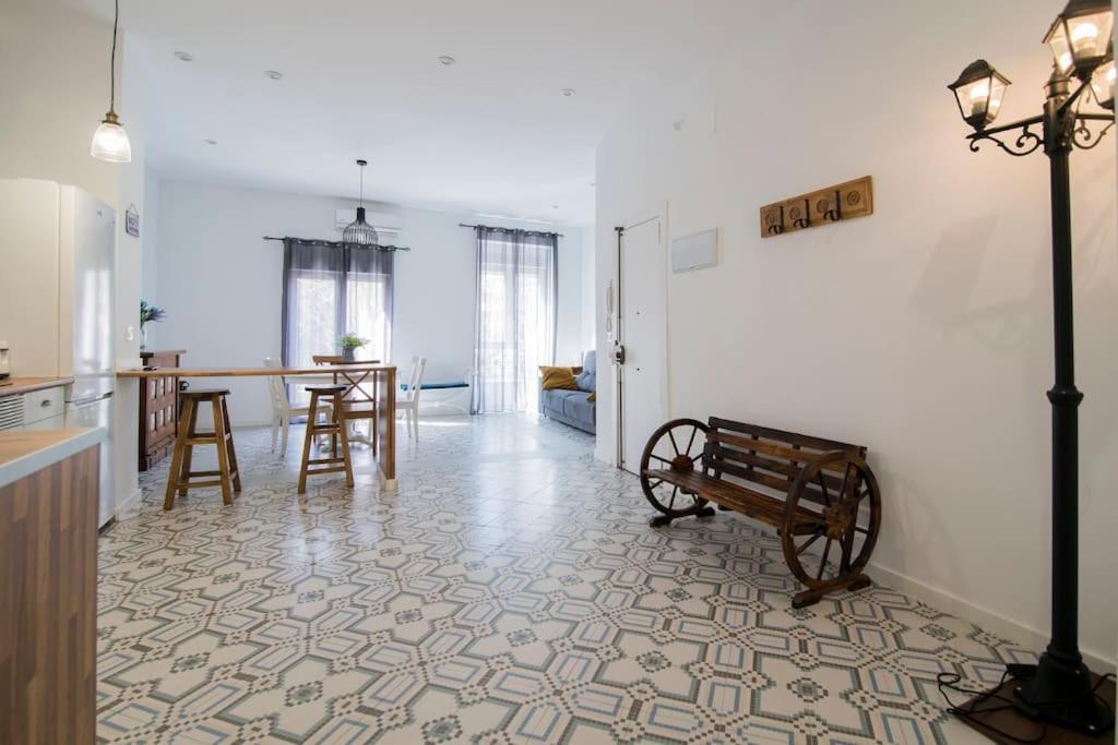 Cozy Flat In City Center Feel The Vibe Selfcheckin Valencia Exteriör bild
